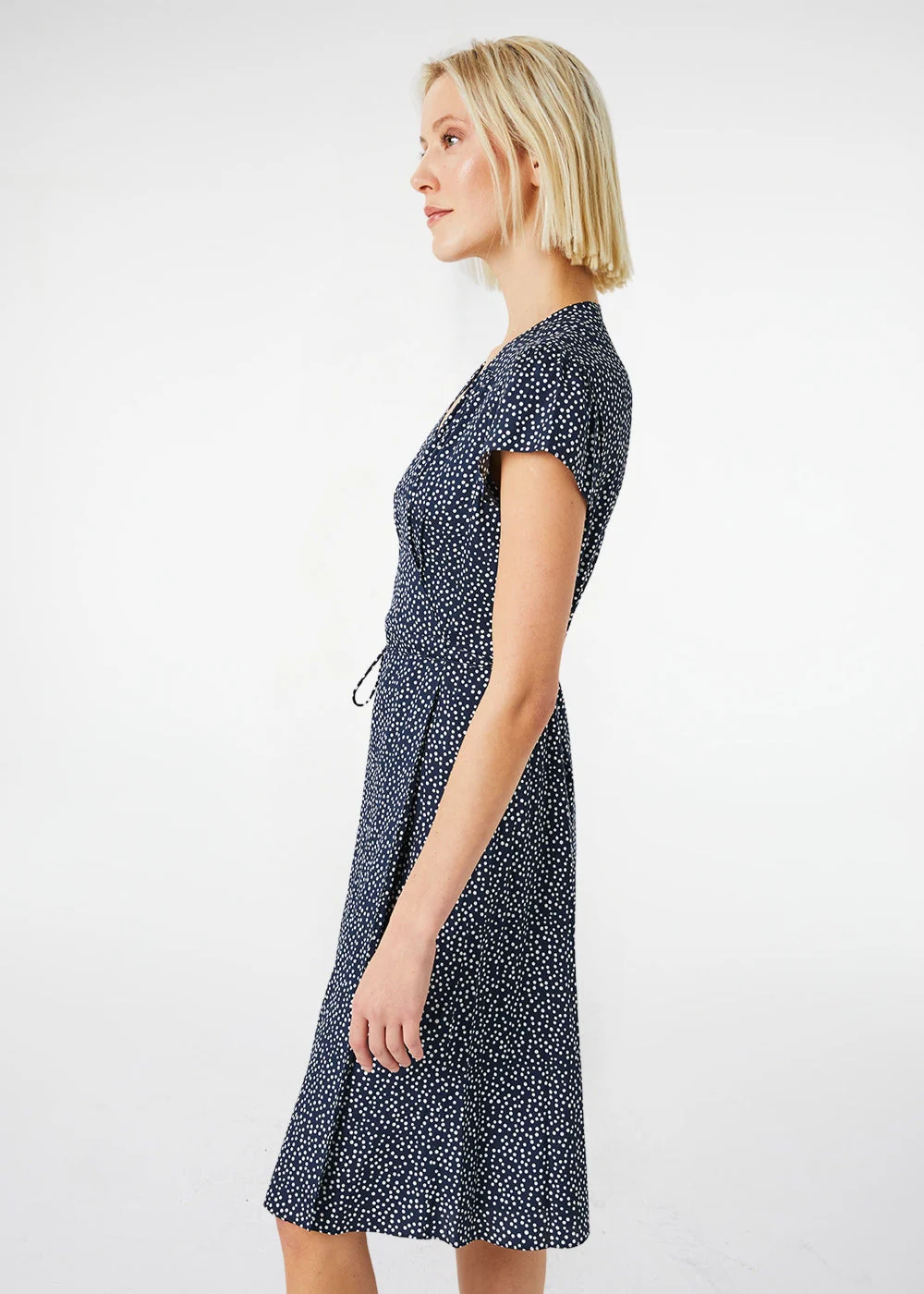 Robe - Image 4