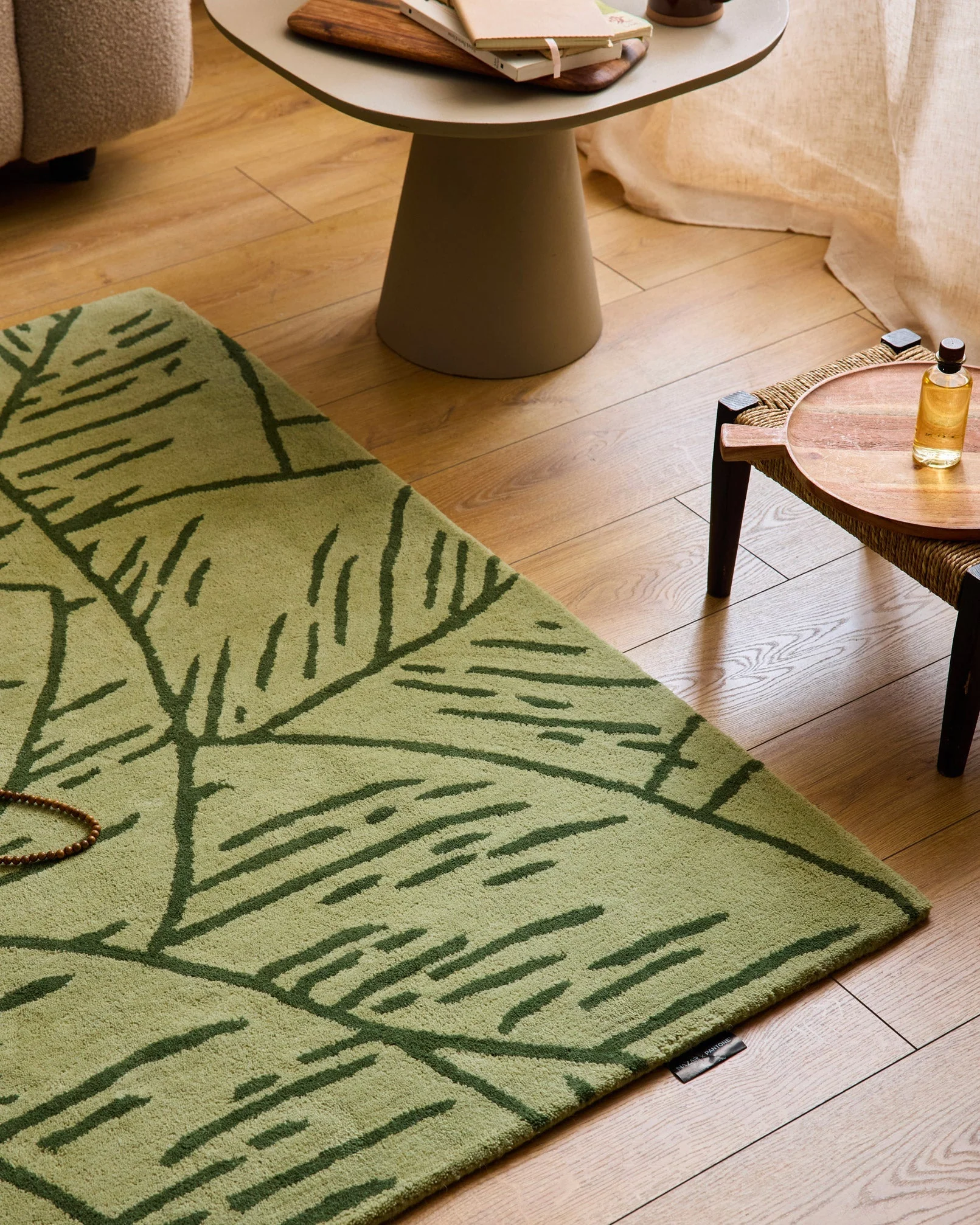 Pantone x Nazar - Tapis Cèdre Blanc En Laine Motif Feuillage - Image 5