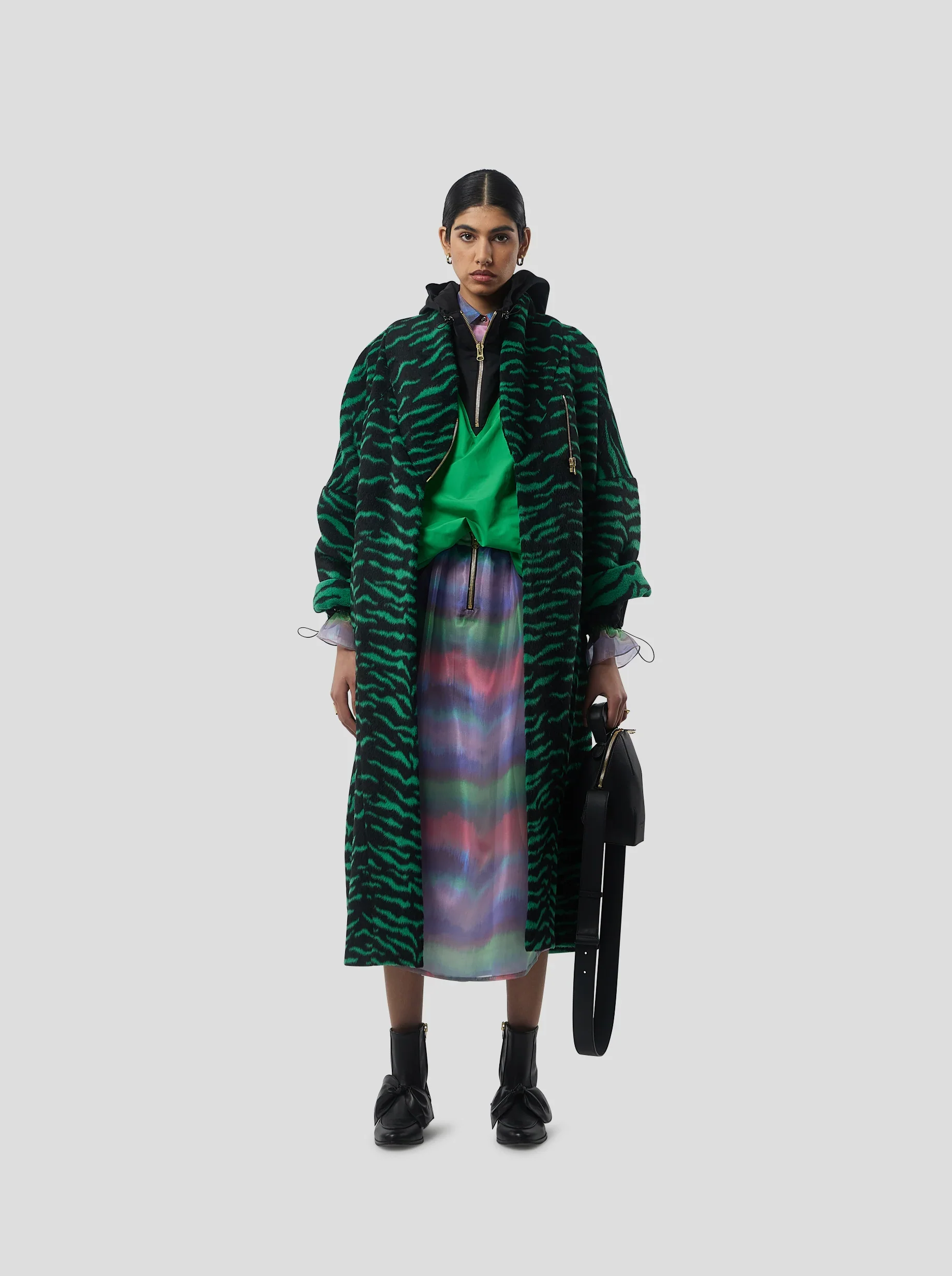 Eren Coat in Forest Green Zebra Wool - Image 2