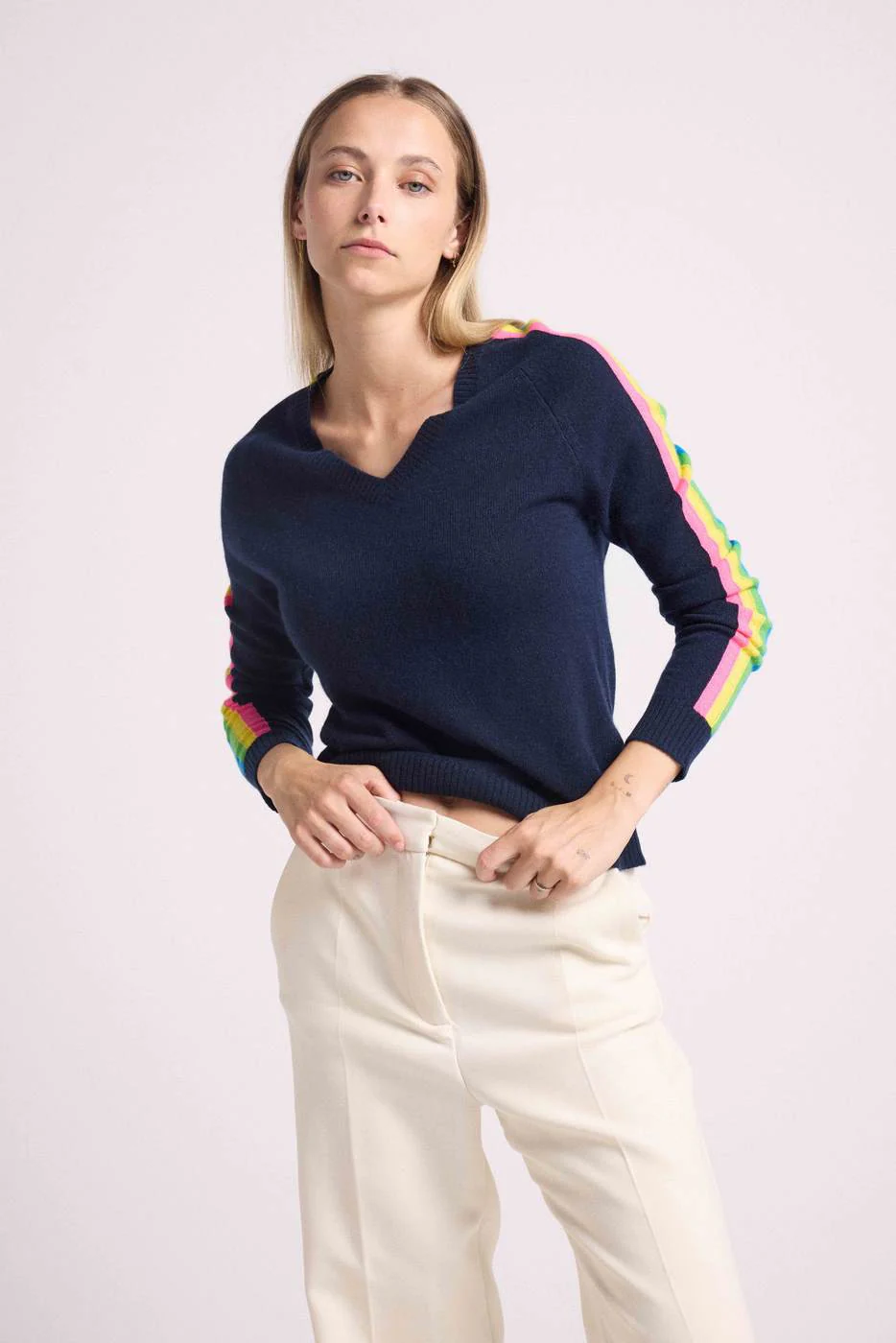 Pull Col V Bandes Arc En Ciel Manches Java - Bleu Marine - Image 3