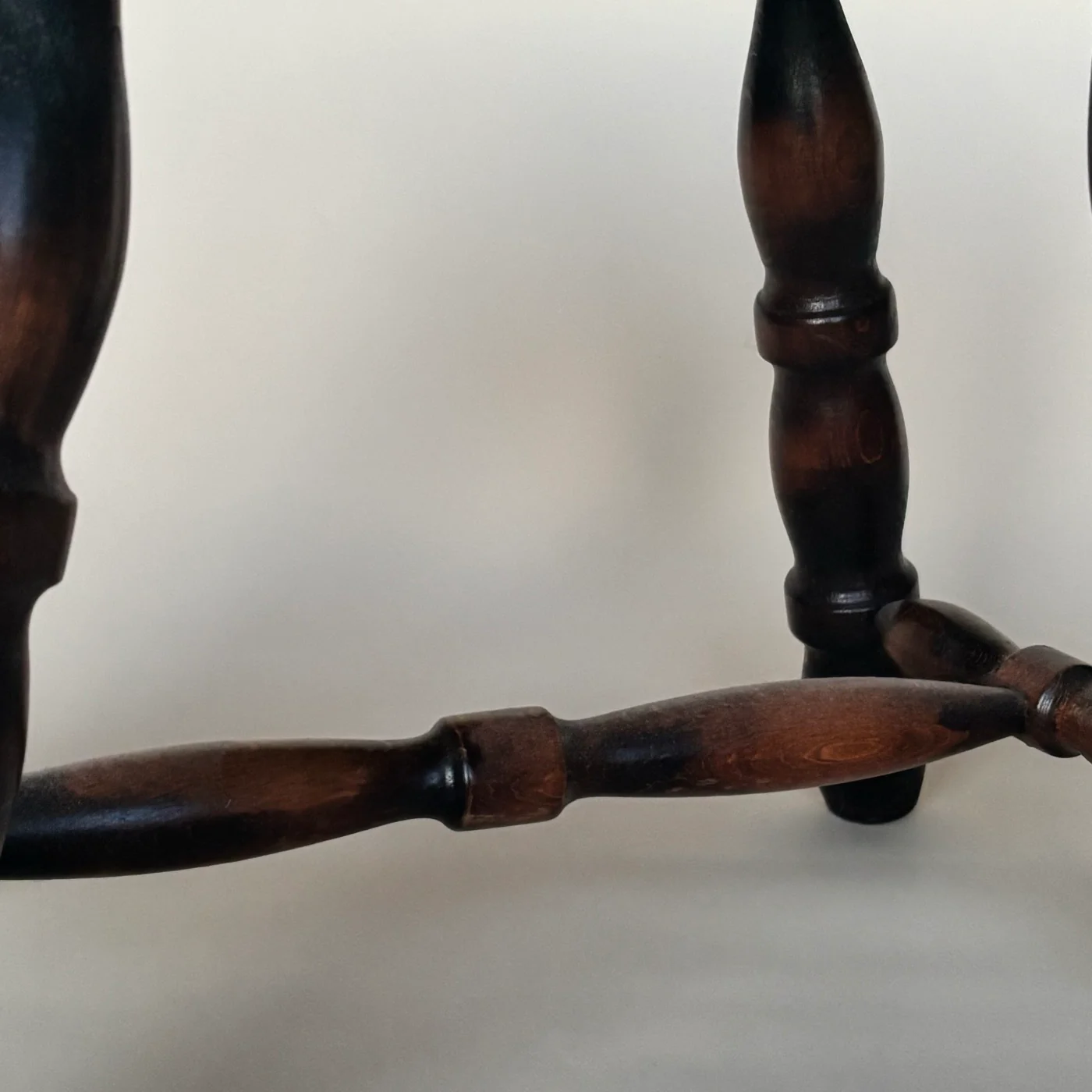 Tabouret En Bois Vintage - Image 3