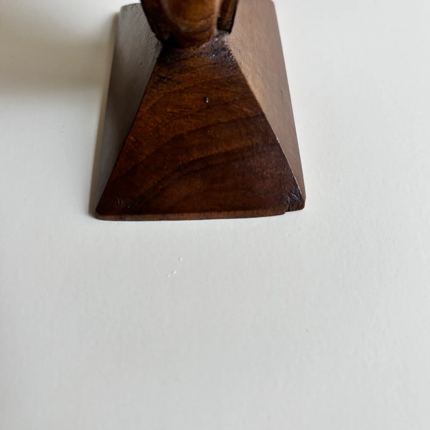 Paire De Vases En Bois Art Deco - Image 3