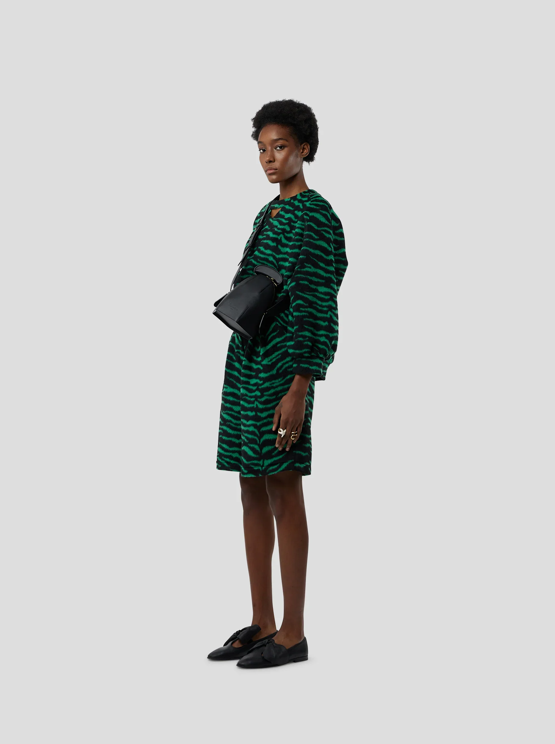 Moor Bermuda in Forest Green Zebra Wool - Image 2