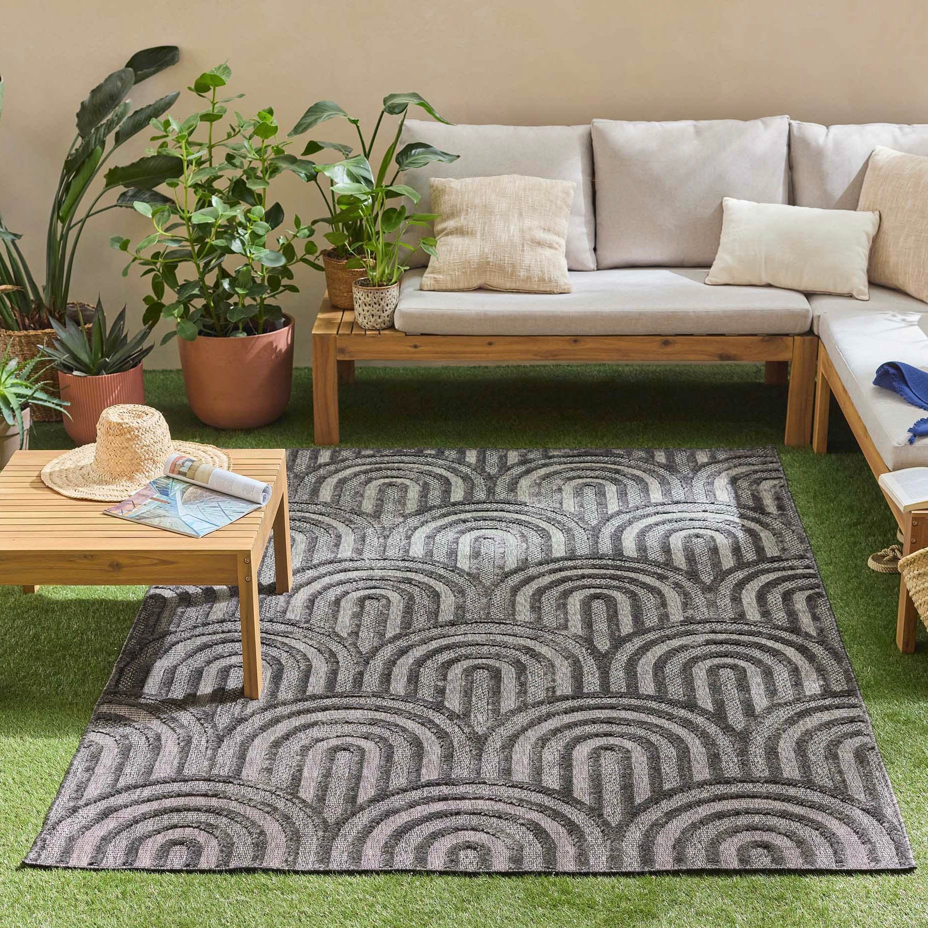 Tapis Santorini 985 - Motif Graphique - Noir - Intérieur / Extérieur