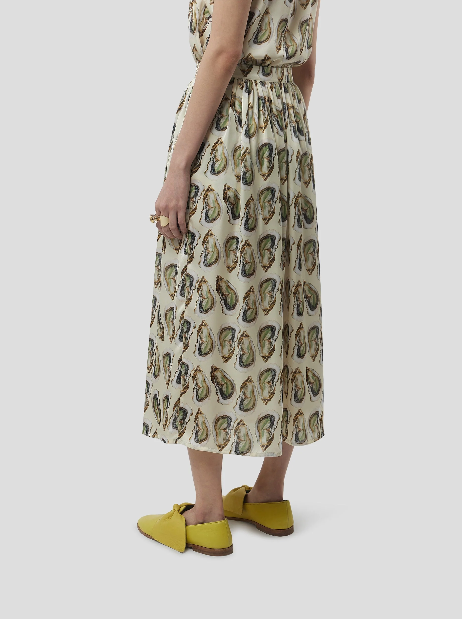 Orso Skirt in Lustruous Oyster print - Image 5
