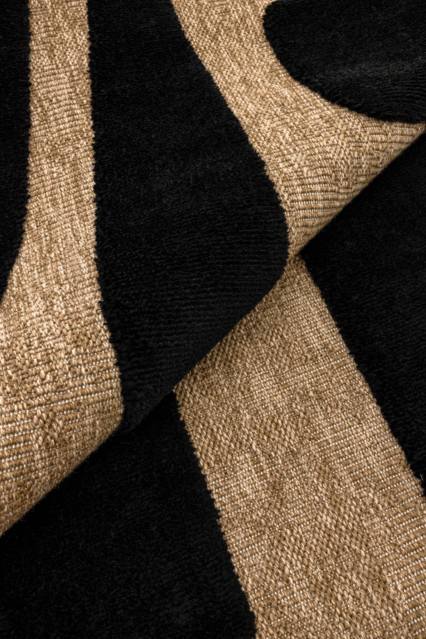 Tapis Palma Aspect Jute - Motif Graphique Noir - Image 11