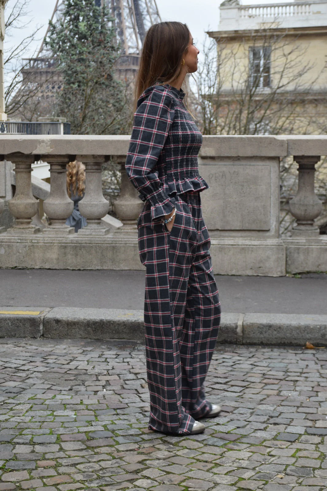 Pantalon Alia Cuadros Gris Y Rojo - Image 6