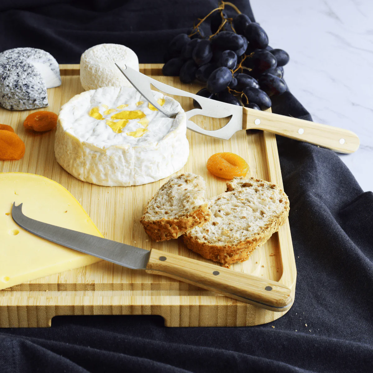Set Du Fromager - 2 Couteaux À Fromage - Beige