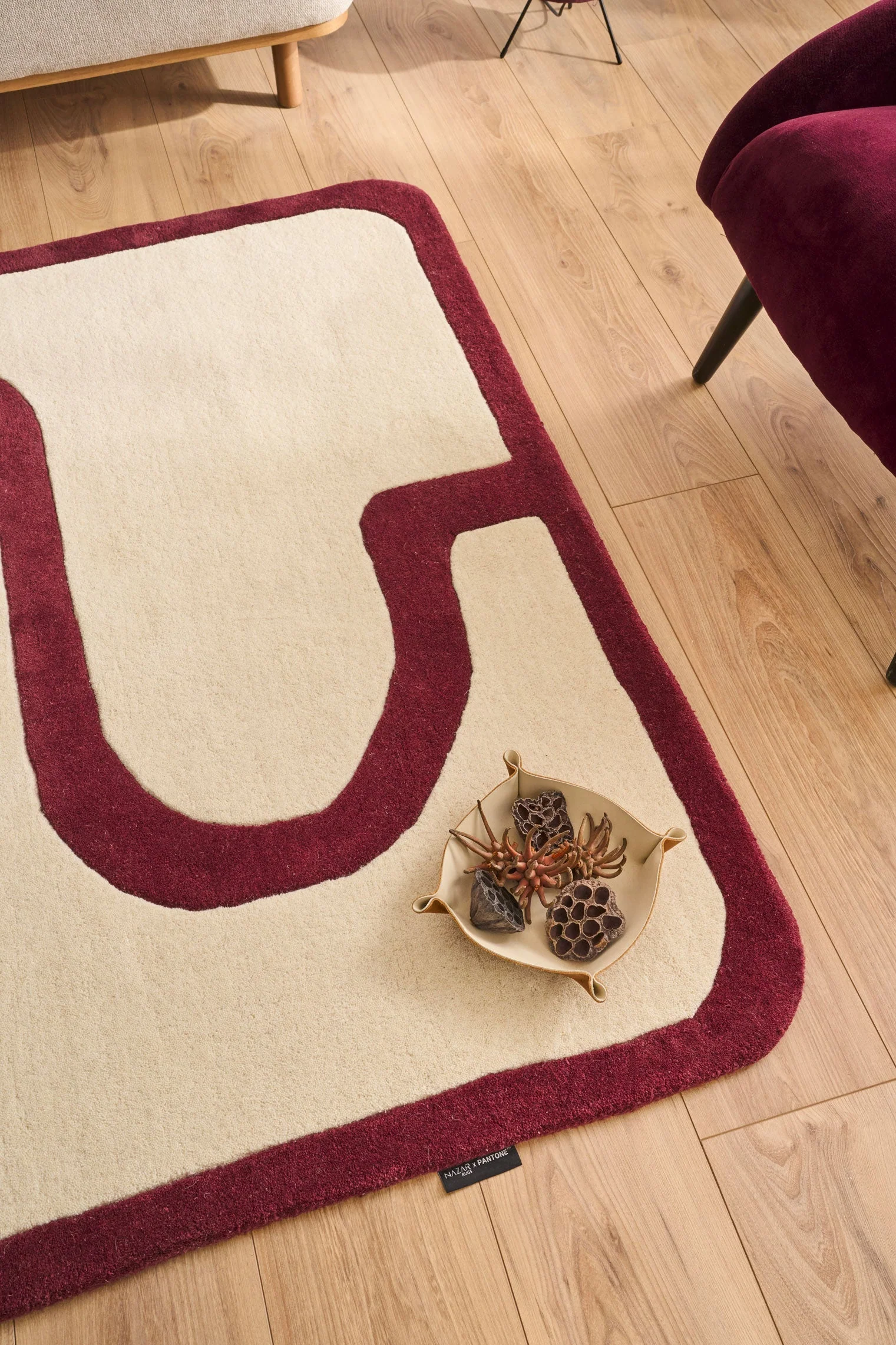 Pantone x Nazar - Tapis Rouge D'Orage En Laine - Image 6