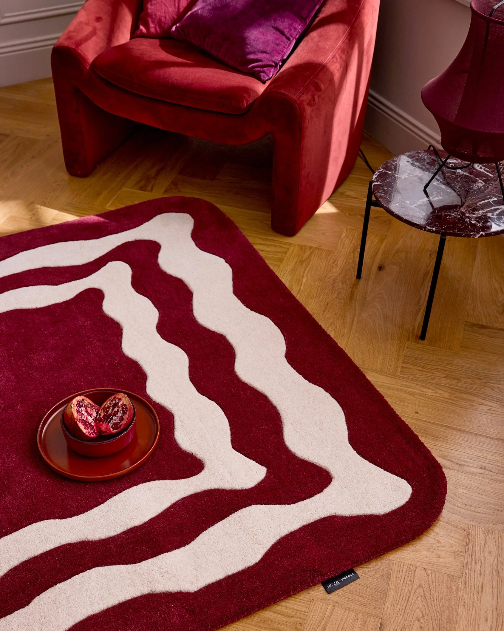 Pantone x Nazar - Tapis Rouge D'Orage En Laine Wavy - Image 5