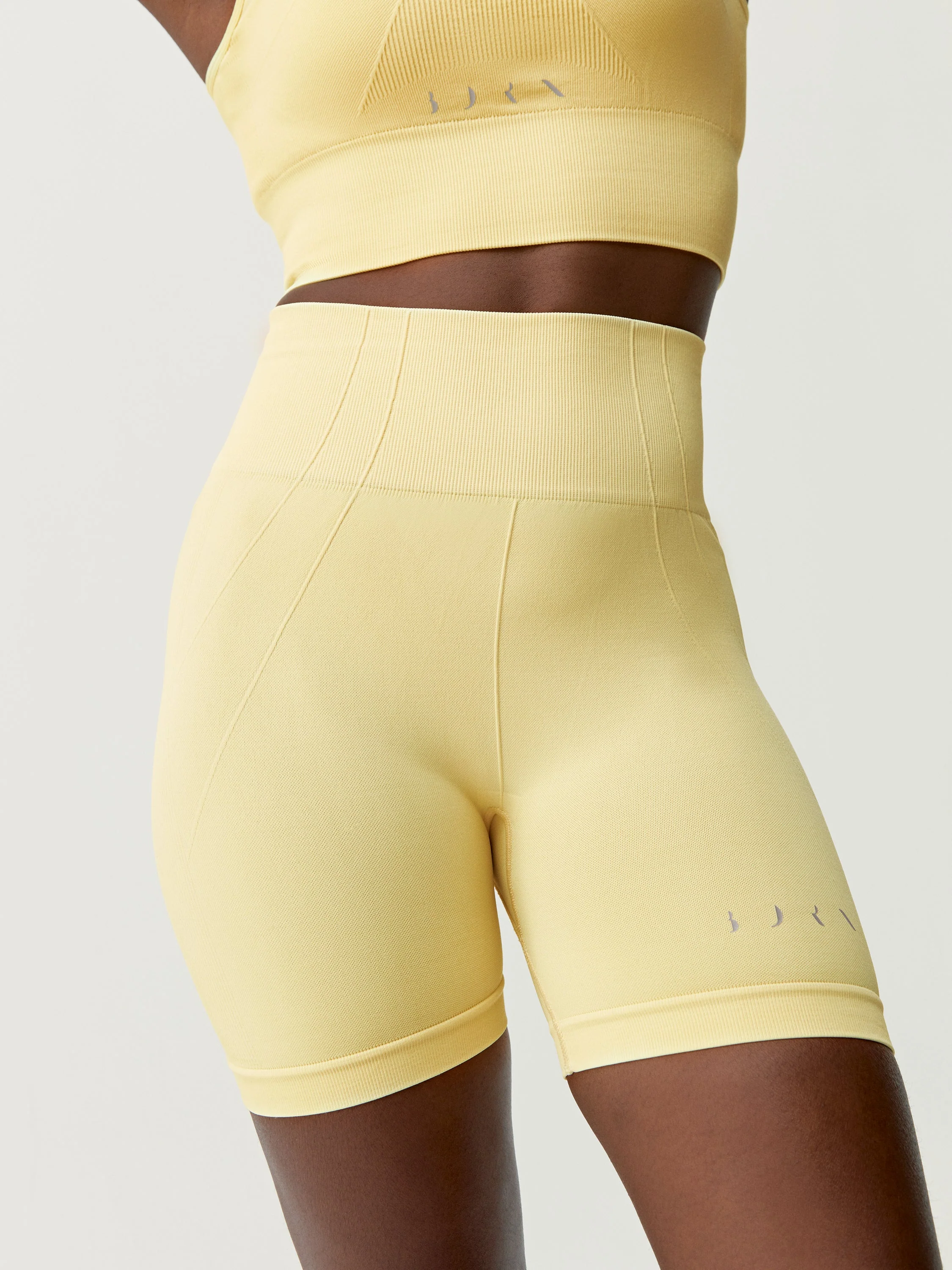 Short Urdhva - Jaune Doux - Femme - Image 2