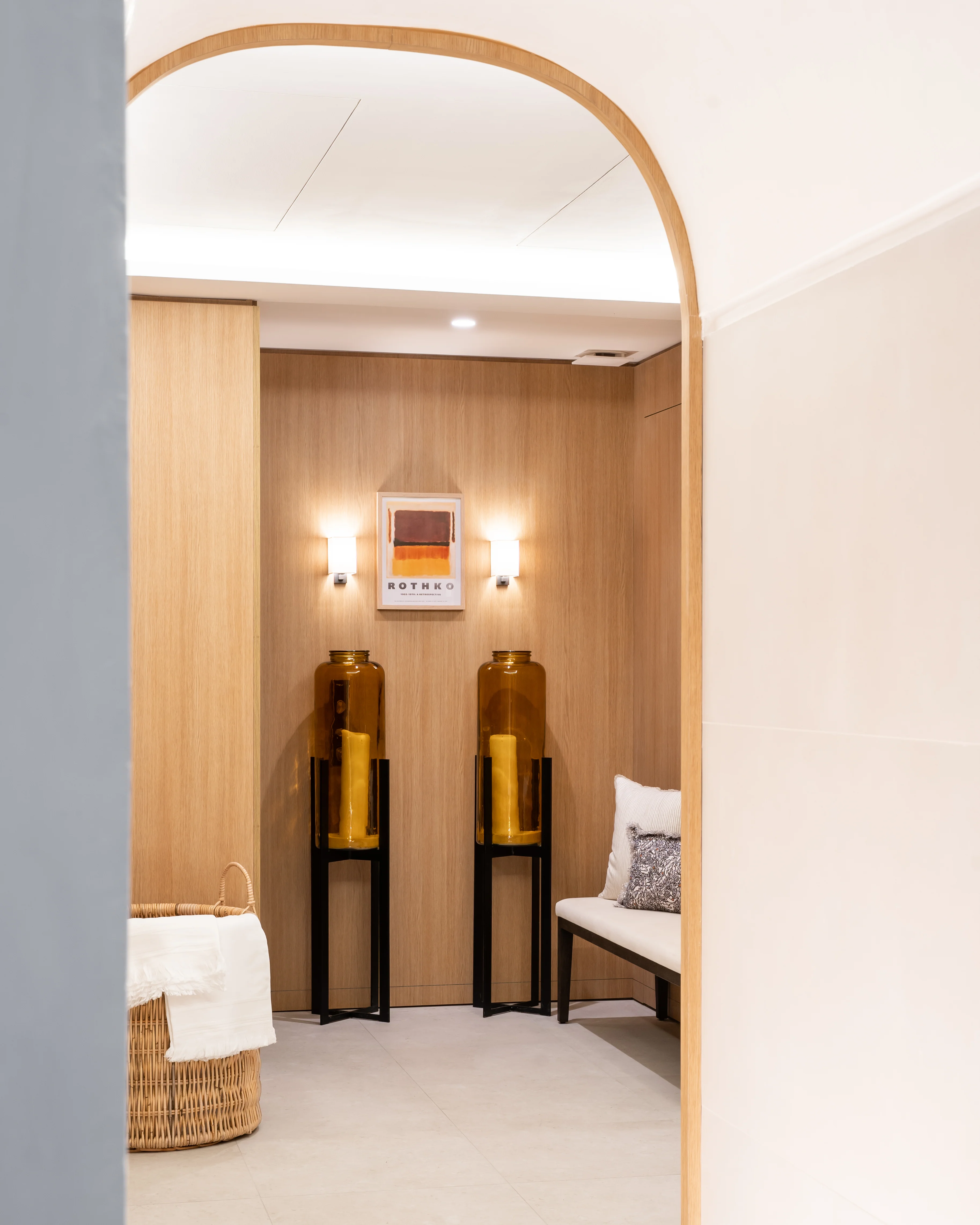 Spa Black Door Paris 8 - Rituel Glow & Relax 3H : Massage Signature 1H, Soin Du Visage Bioeffect 1H et Accès au Spa 1H (1 Personne) - Image 6