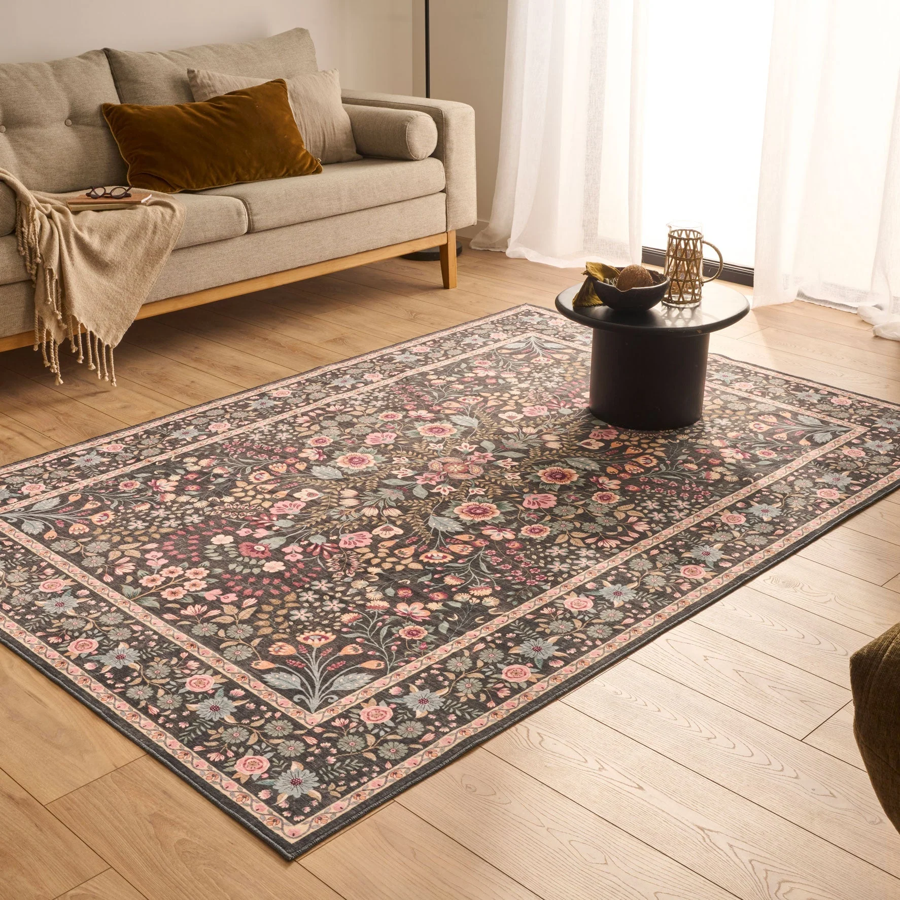 Tapis Ottoman - Motifs Traditionnels Noir