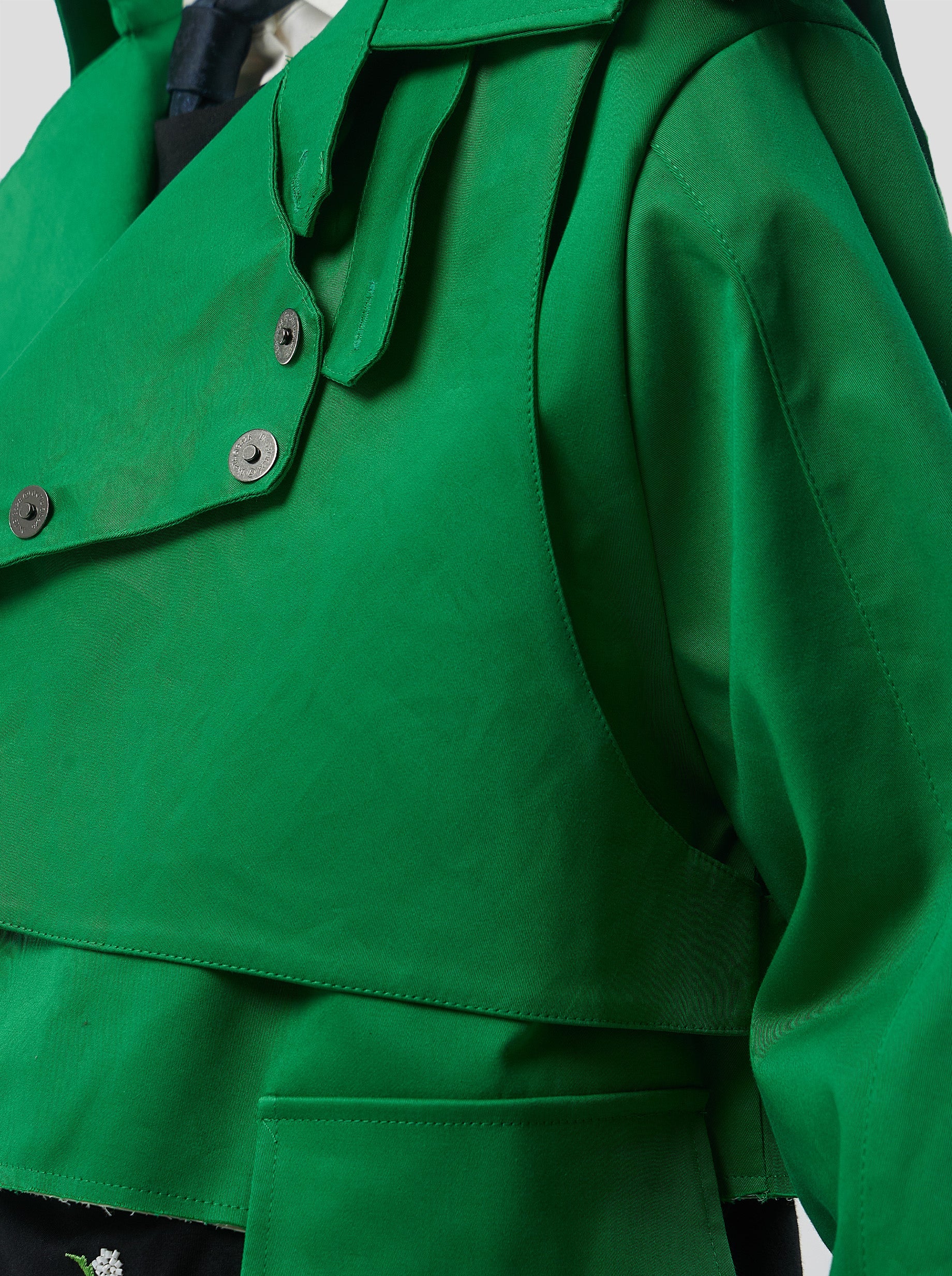 Trench Crop Trevor in Technical Kelly Green fabric - Image 13